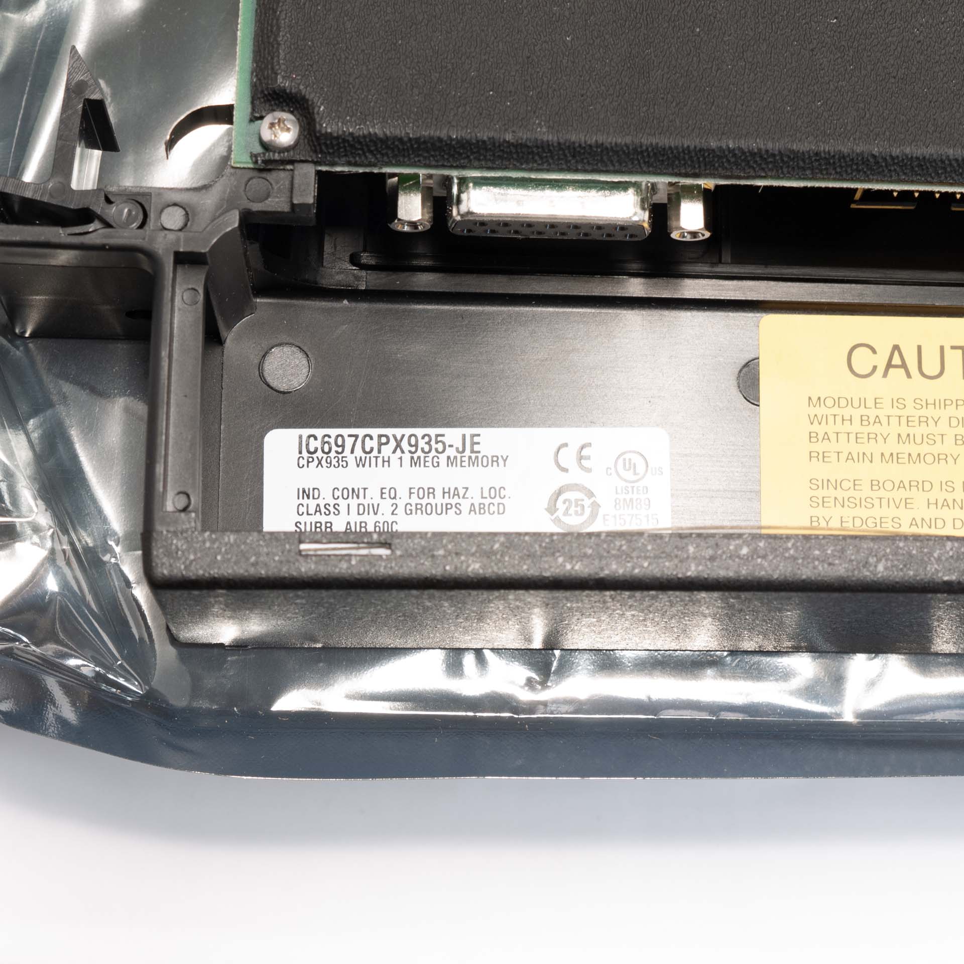 GE Fanuc IC697CPX935-JE Series 90-70 CPU Module (Firmware 8.11)