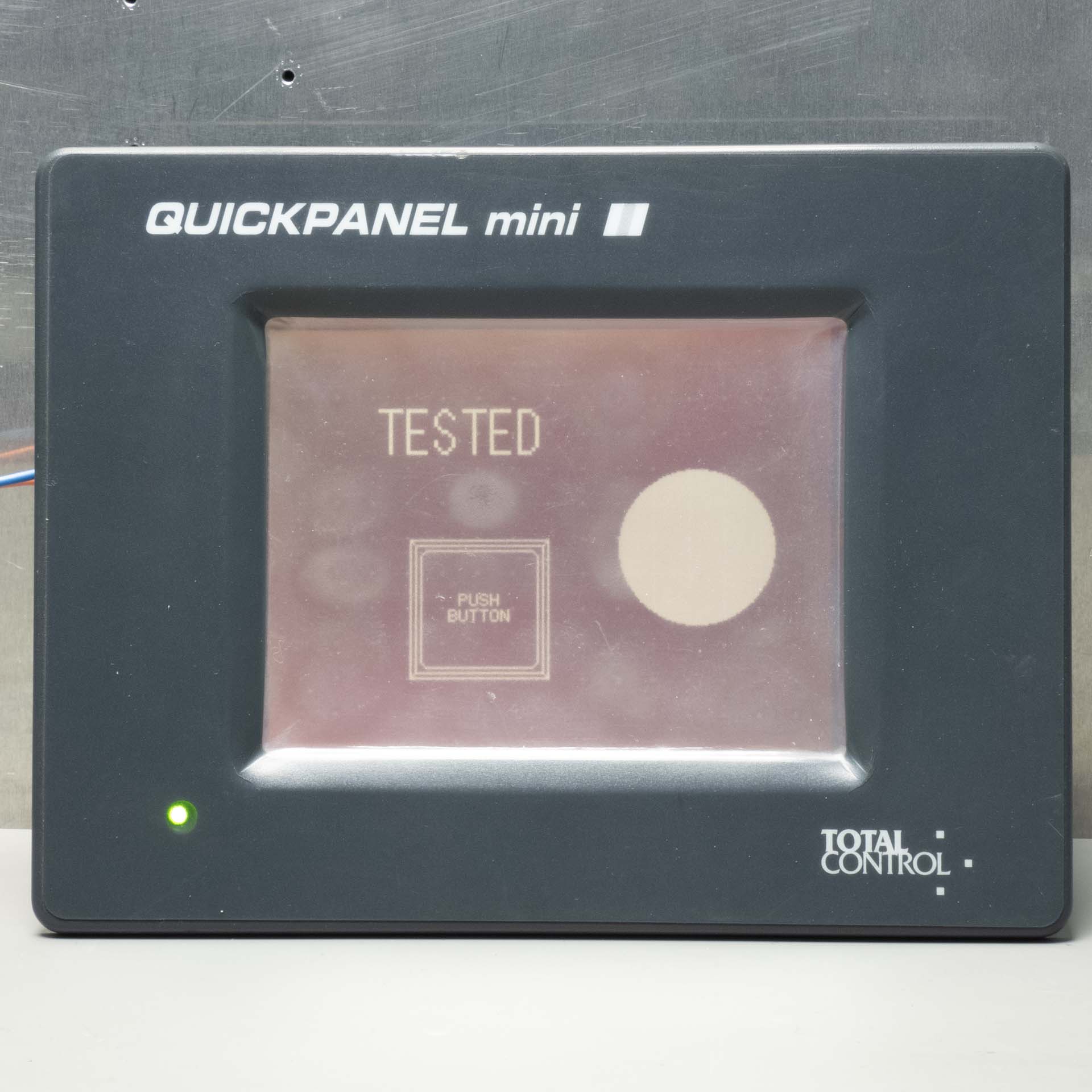 Total Control Quickpanel Mini QPM2D100L2P-B 0880042-01 HMI